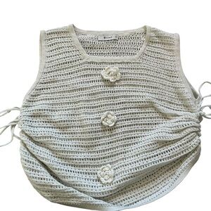 Vicbee open knit crochet too rushed sides size medium white with metallic silver
